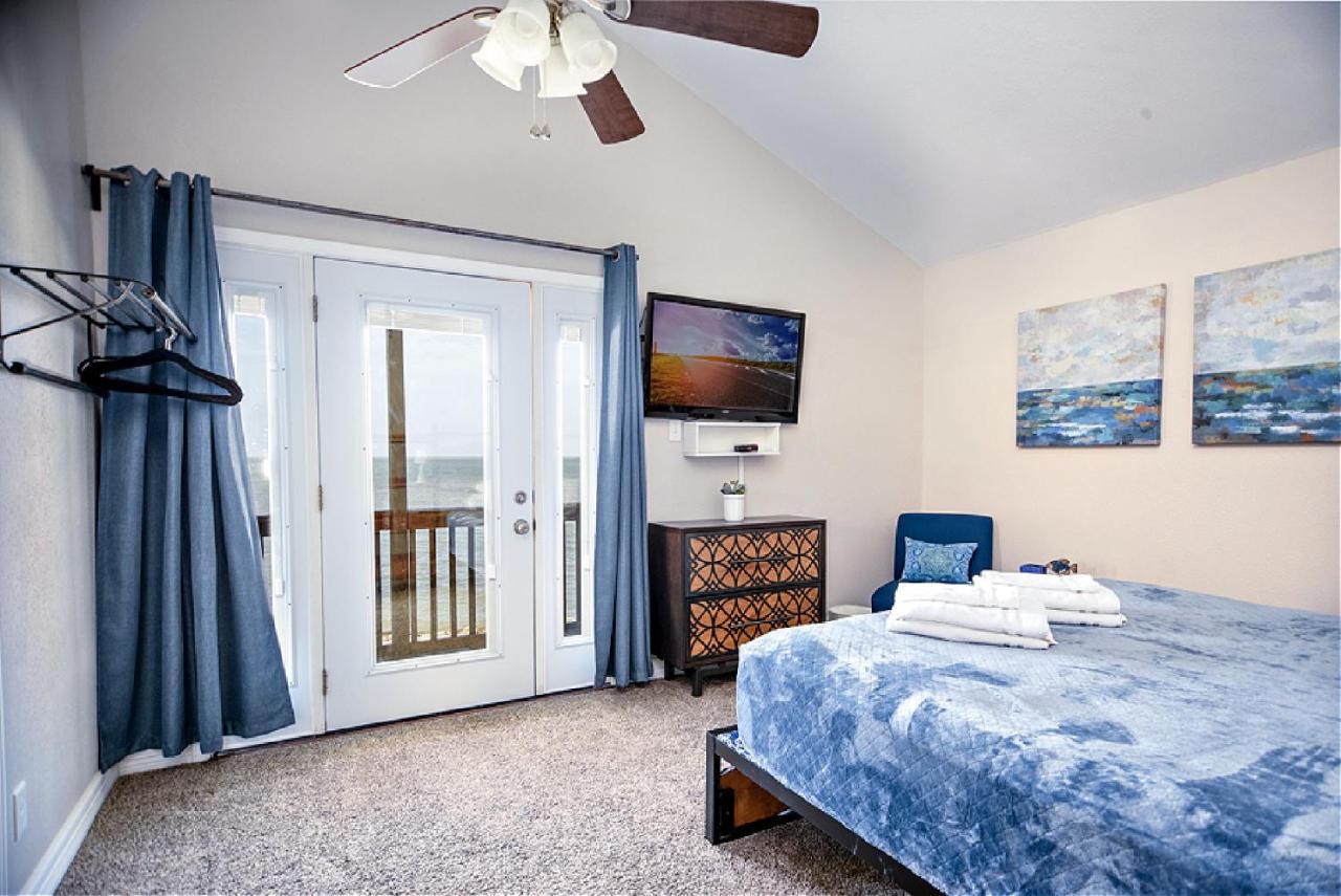 Bay Front Home With Spectacular Sunrise Views Port Lavaca Exterior photo